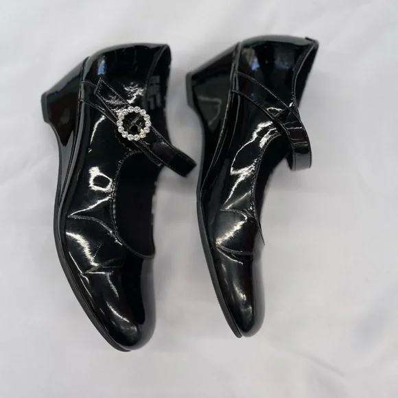 Christie & Jill Little & Big Girls Heart Round Toe Mary Jane Shoes Black, Size 3 - Picture 5 of 8